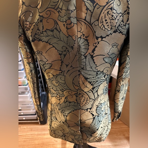 Breathtaking Veronica Beard Blazer - Picture 7 of 11